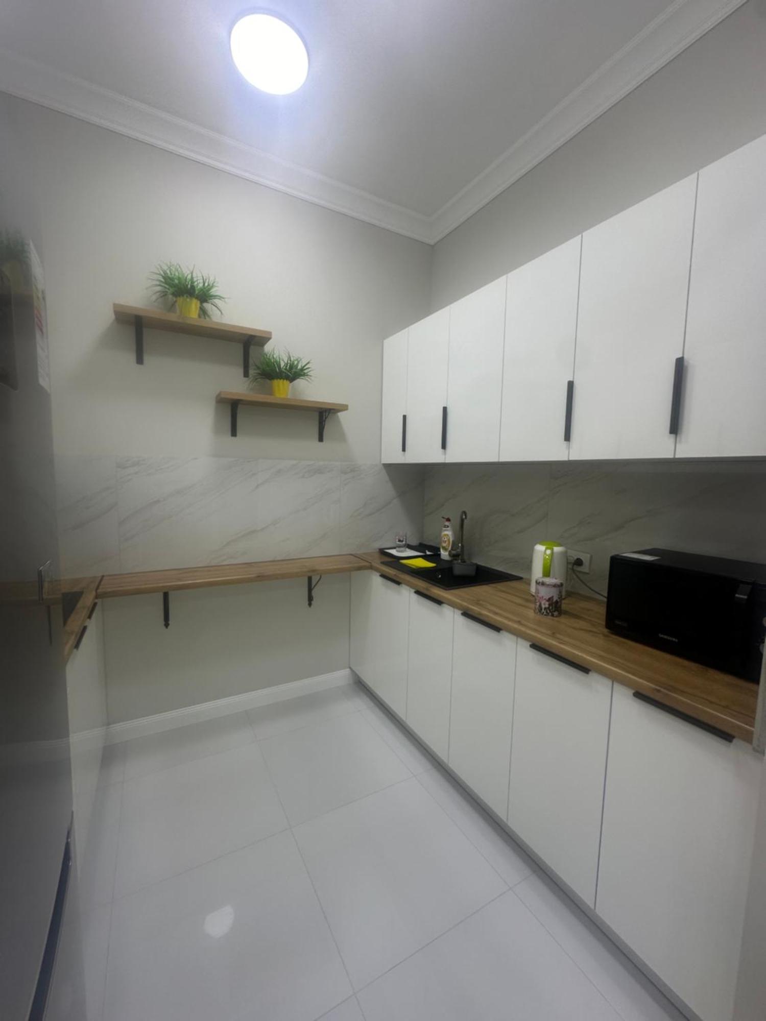 Comfortable Apartment In Central Of Almaty Ngoại thất bức ảnh
