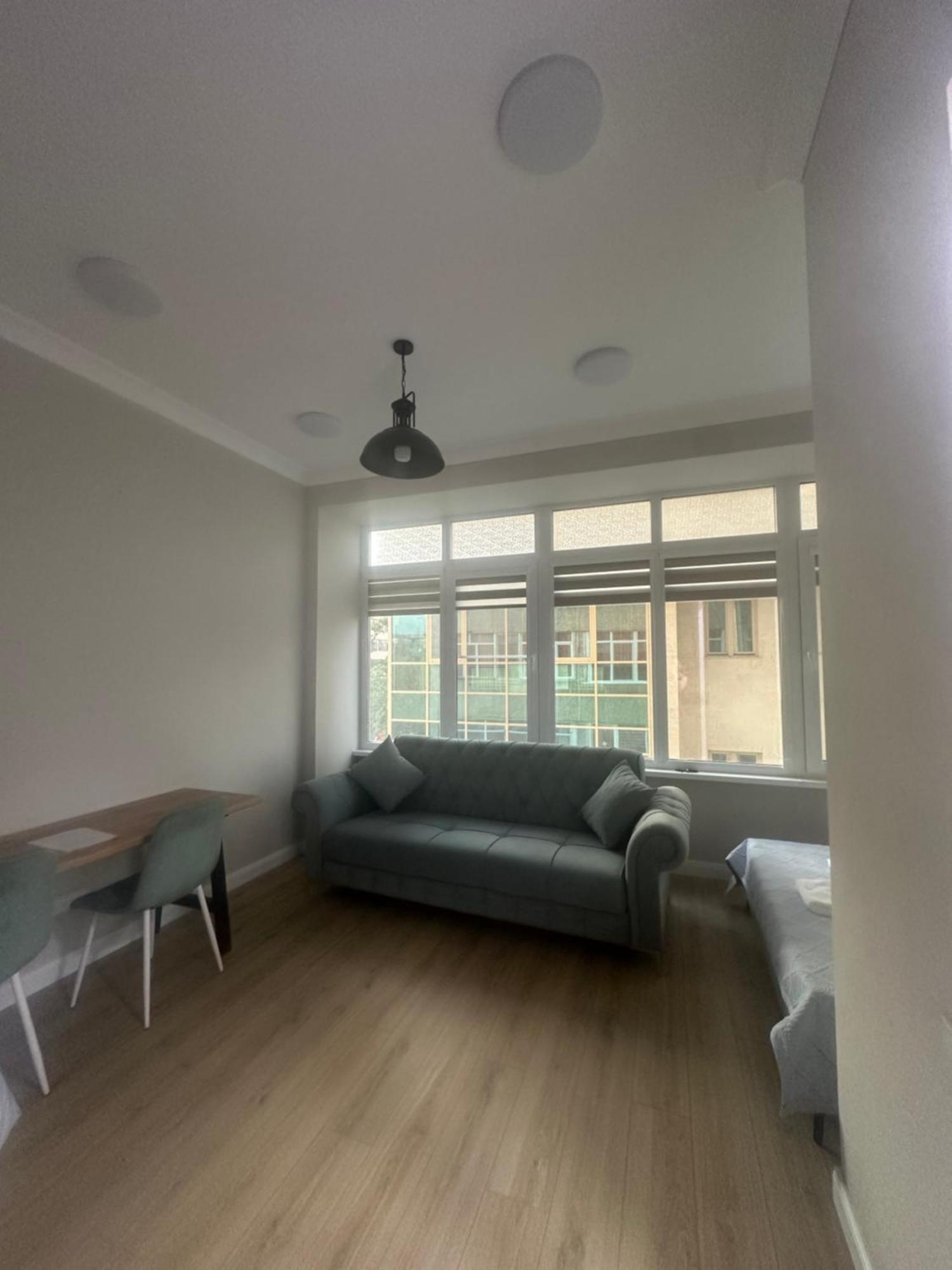 Comfortable Apartment In Central Of Almaty Ngoại thất bức ảnh