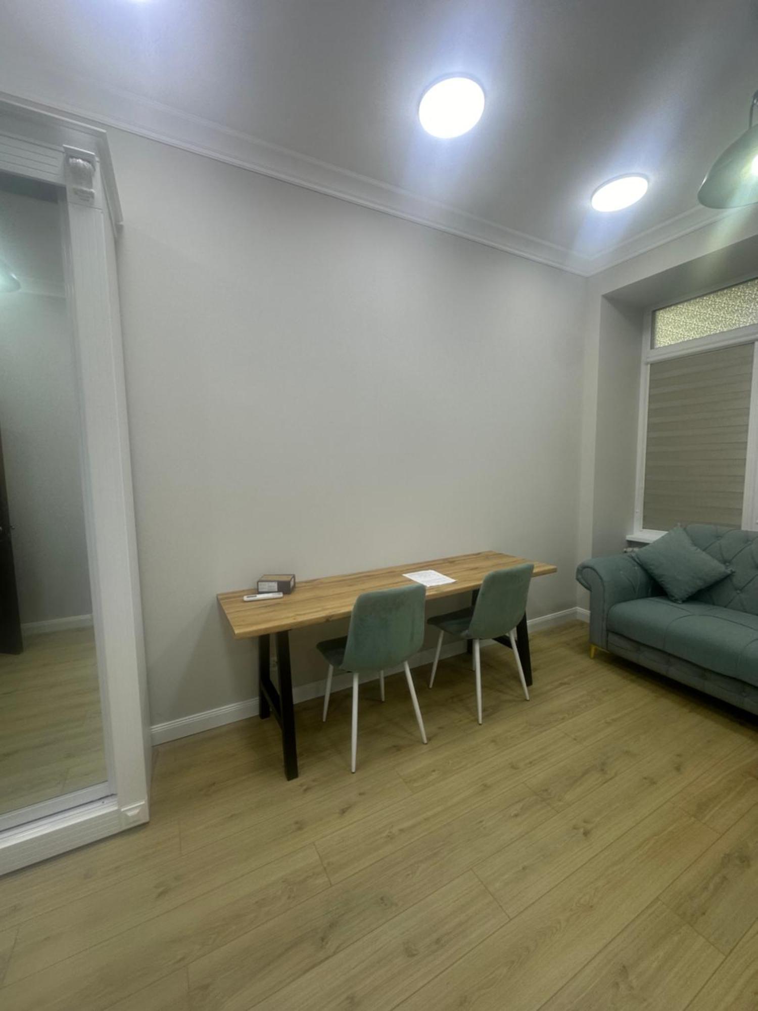 Comfortable Apartment In Central Of Almaty Ngoại thất bức ảnh